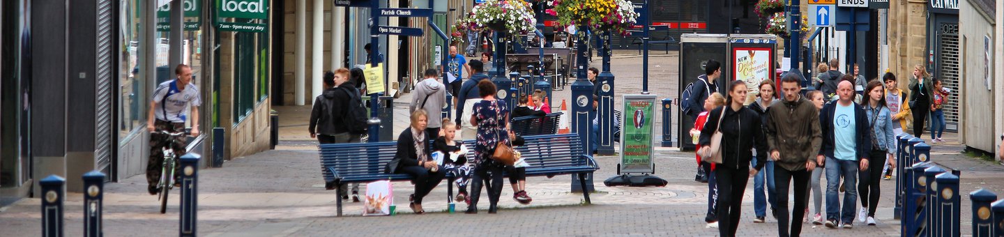 Busy highstreet