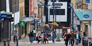 Busy highstreet